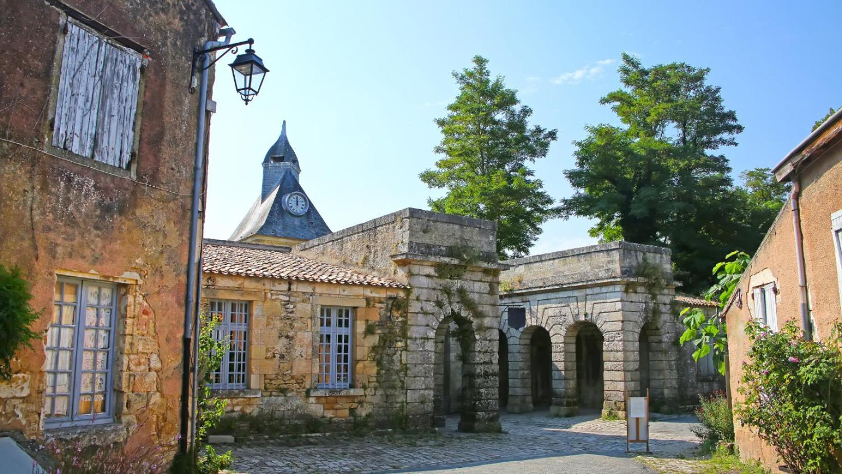 Maison Charmeilles - Gite Touristique - Coliving Fronsac  Esterno foto